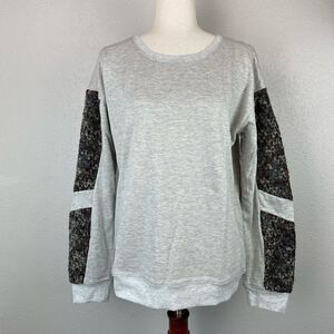 NWT Hem & Tread Sweatshirt Size M